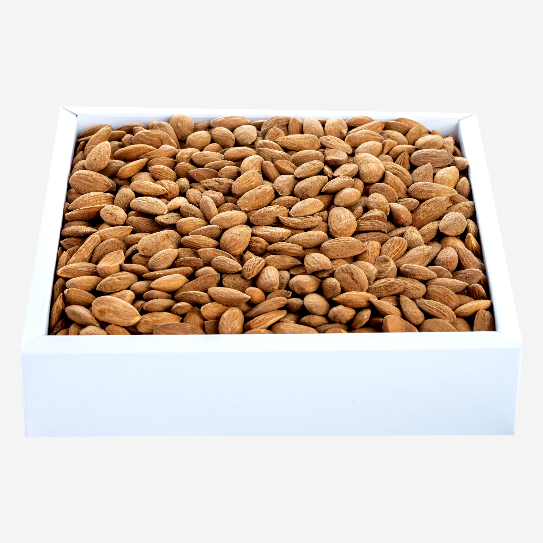 بادام درختی خام